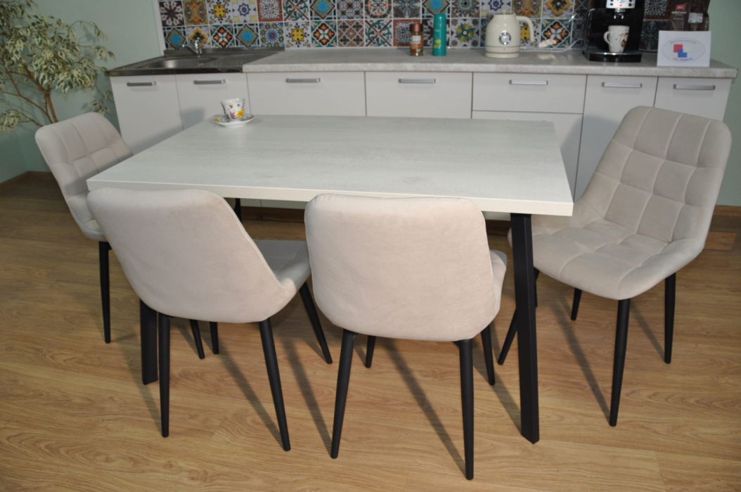 Обеденные столы, Стол обеденный Боро