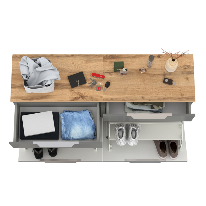 Обувницы, Две обувницы с ящиком Октава.