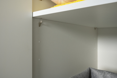 Мебель для спальни из шкаф-комода для одежды и белья с кроватью 11.53 ортопедом и комода 16.240