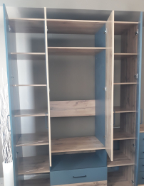 Шкаф четырехдверный с нишей Бруно