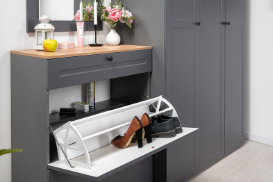 Две обувницы и комод Остин