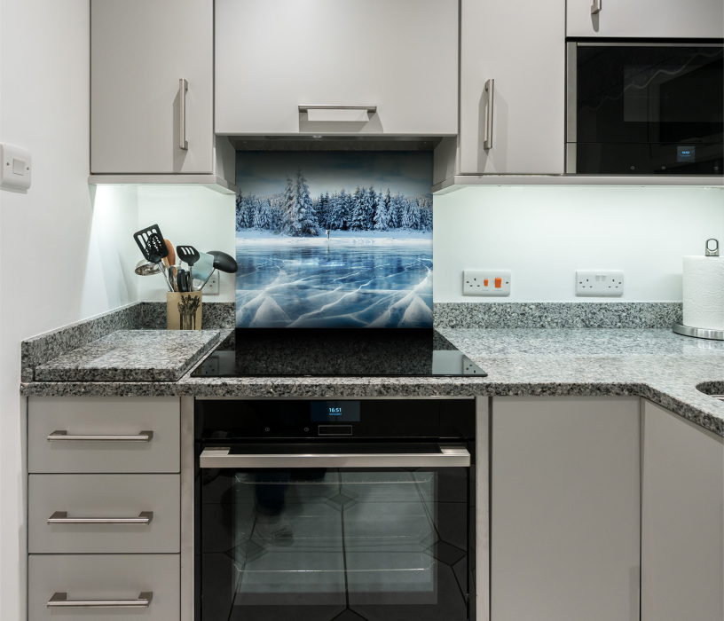 Стеновые панели, Интерьерная панель из стекла 500*600*6 мм MGF56_морозный_день