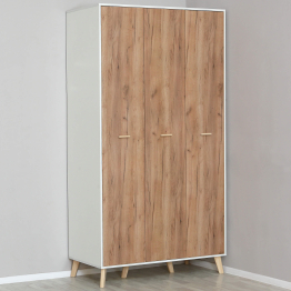 Шкаф 3-х дверный Скандик