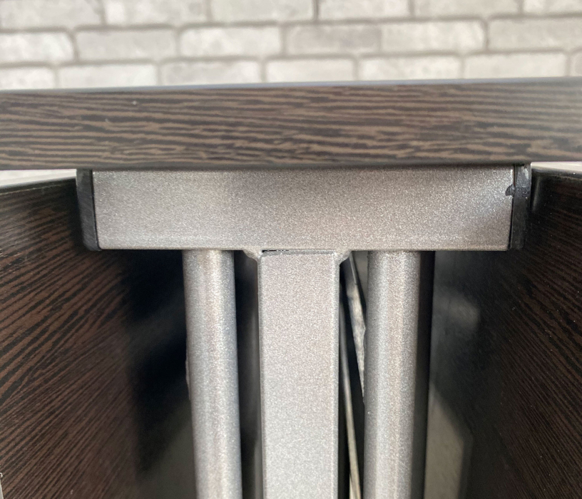 Столы-книжки, Стол-книжка Искра