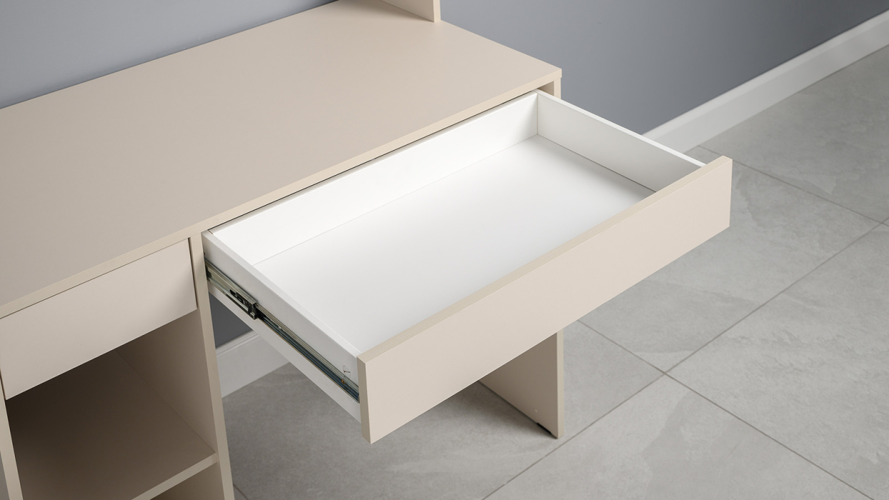 Прямые компьютерные столы, Стол компьютерный Комфорт 12.77F