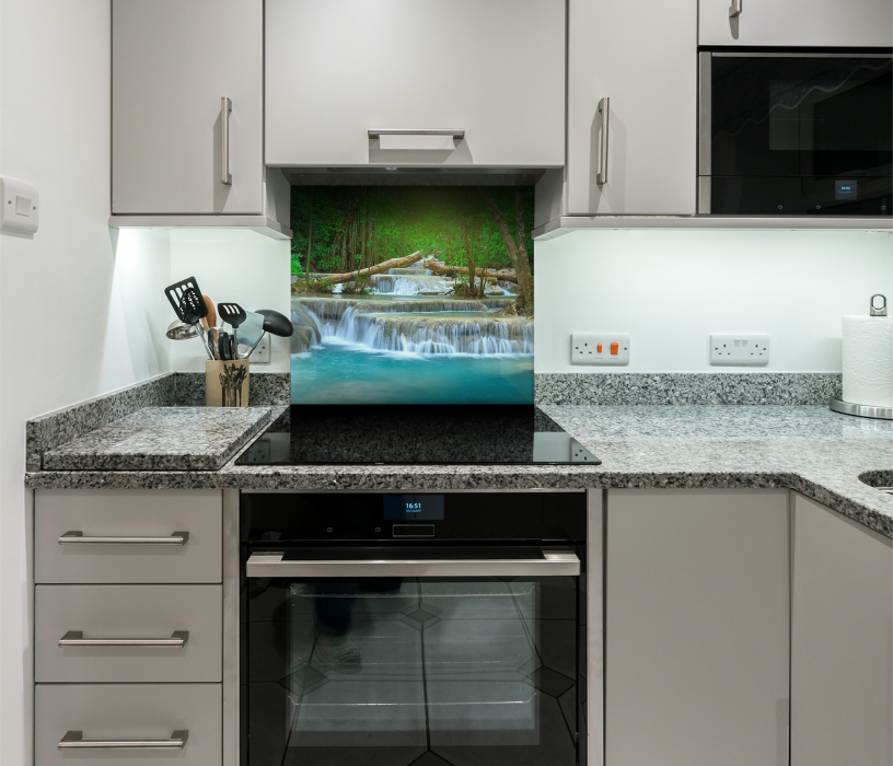 Стеновые панели, Интерьерная панель из стекла 500*600*6 мм MGF56_водопад