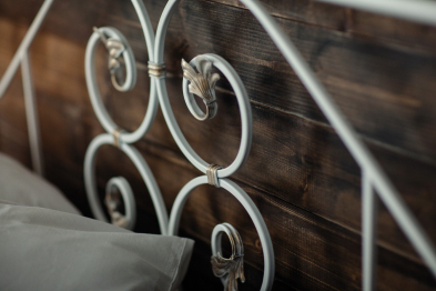 Кованая кровать Камелия 1.4 с двумя спинками