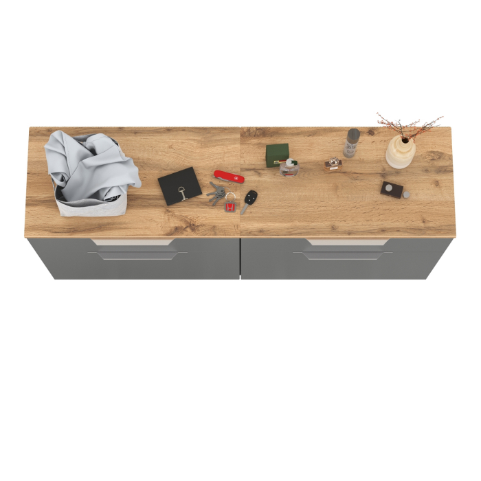 Обувницы, Две обувницы с ящиком Октава.