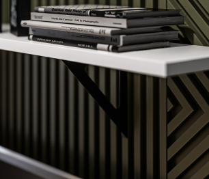 Твин СБ-3412 Полка Белая 117 см с черным менсолодержателем