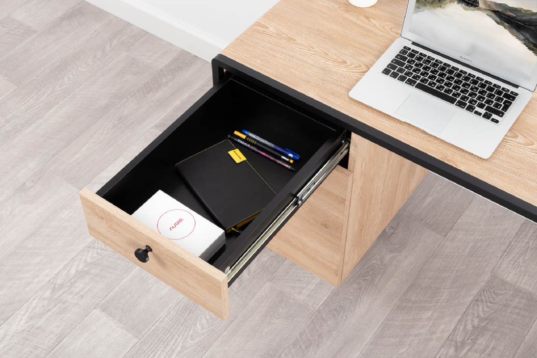 Прямые, Стол письменный Брюс 12.157