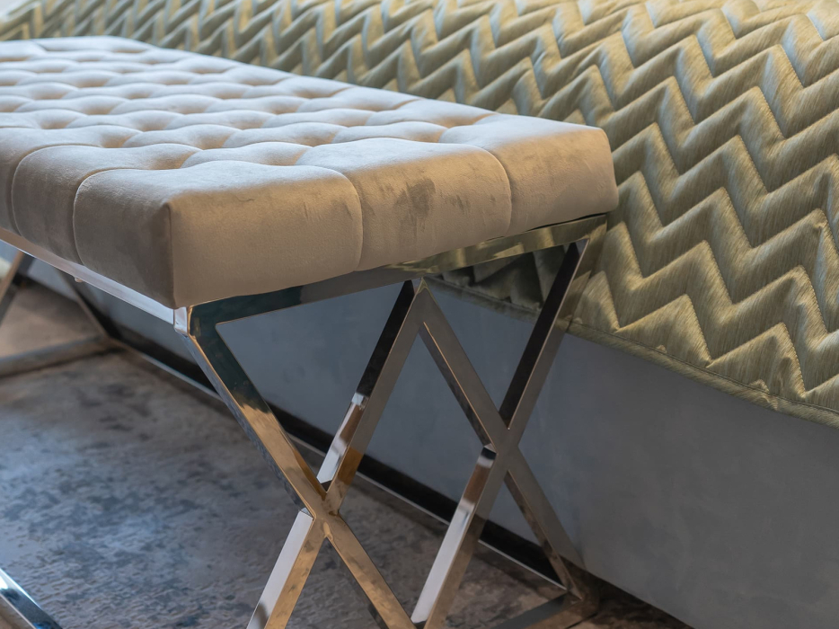 Банкетка в прихожую, Банкетка-скамейка STOOL GROUP ИНСИГНИЯ (Сталь серебро)