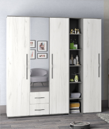 Шкаф трехдверный Бастион