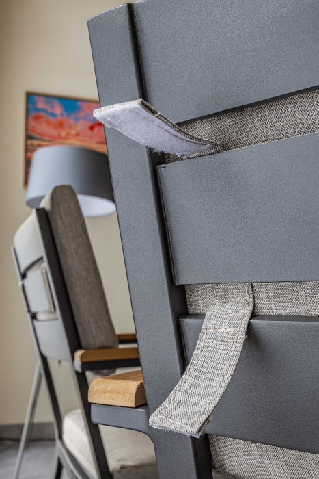 Стулья, Обеденное кресло OSCAR с подлокотниками из поливуда