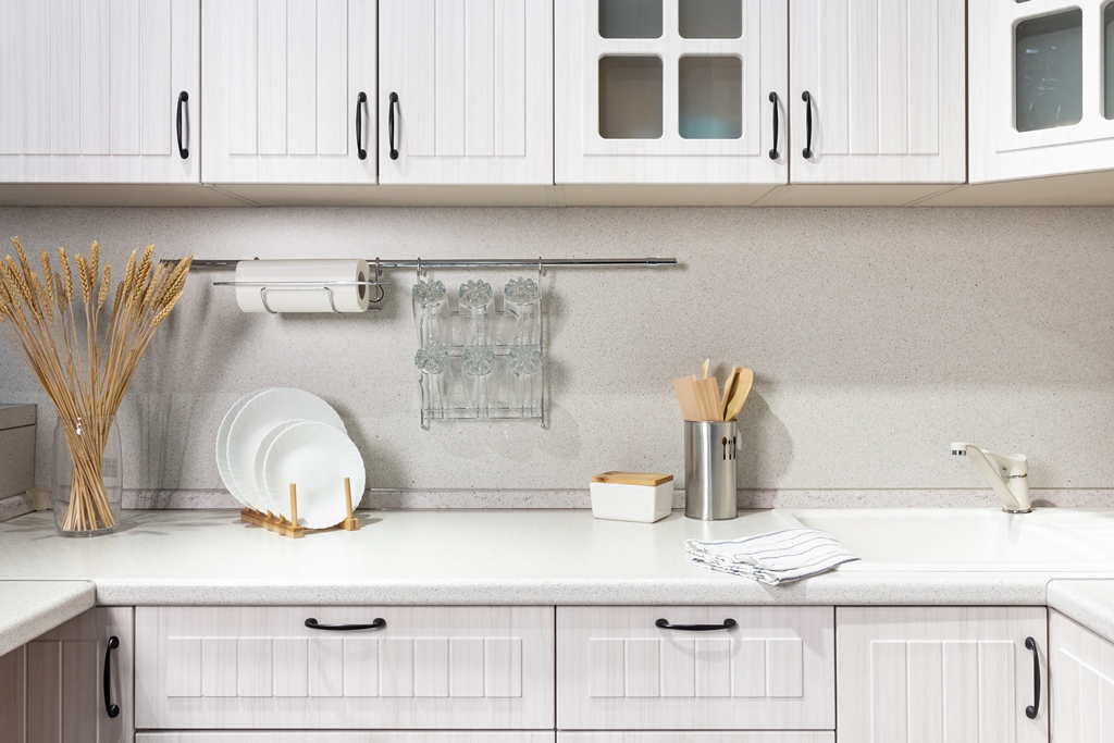 Кухонные гарнитуры, Кухонный гарнитур Регина 1,8м (Прованс) Сандал Белый