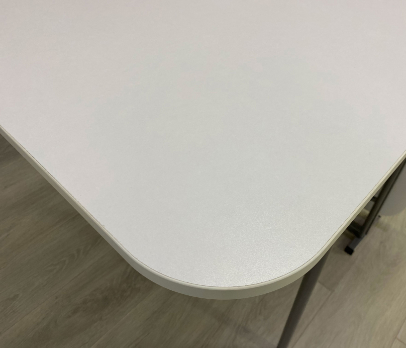 Столы-книжки, Стол-книжка Искра