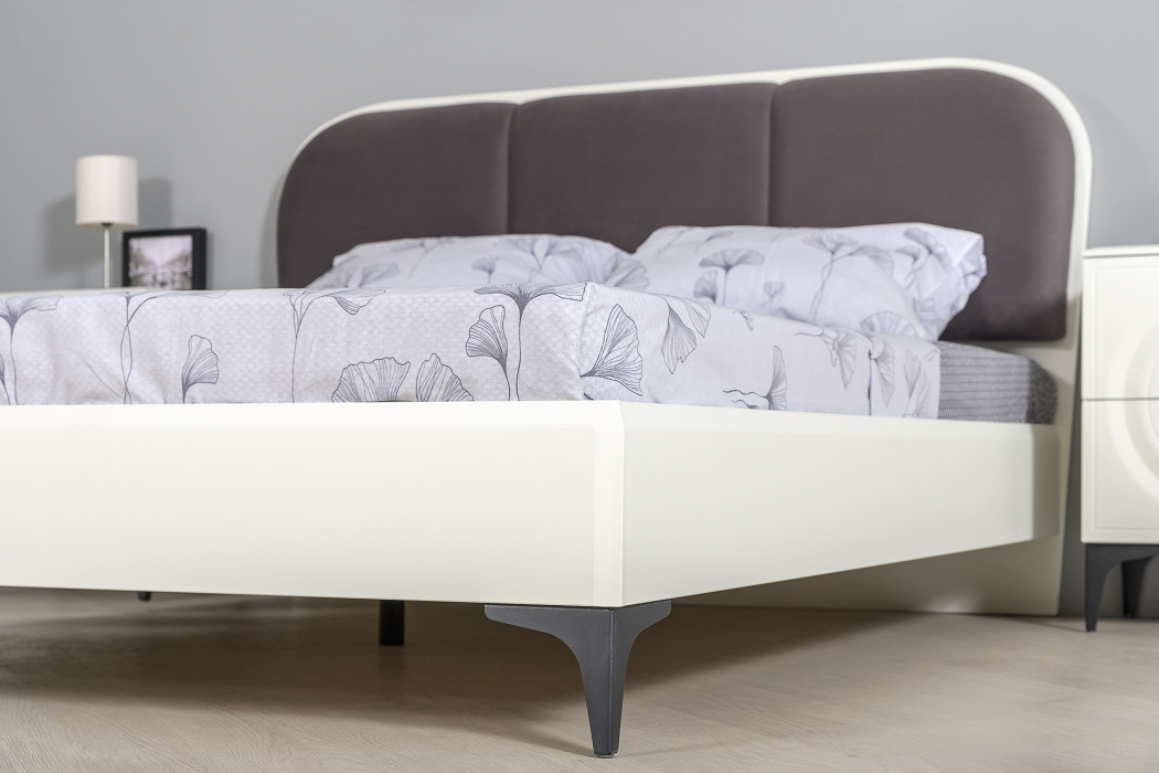 Кровати 160х200, Кровать с мягкой спинкой с ортопедическим основанием Валенсия