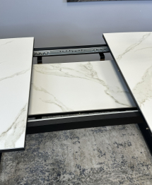 Стол Kenner AZ1400 раздвижной, керамика , опоры черные