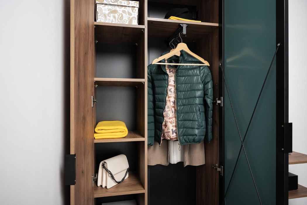 Шкафы распашные, Шкаф Гранд 13.226 Дуб Крафт табачный