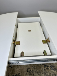 Стол Kenner 1000 M раздвижной, стекло белое сатин