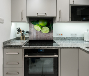 Интерьерная панель из стекла 500*600*6 мм MGF56_лаймы