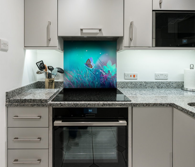 Стеновые панели/Фартуки, Интерьерная панель из стекла 600*600*6 мм MGF66_фантазия