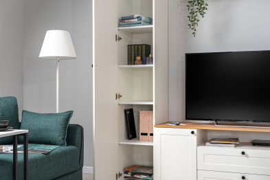 Кровать со спальным местом 1600 с ортопедическим основанием с тумбой и шкаф-пеналом Остин