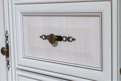 Габриэлла Шкаф-пенал 06.25-03 (гл. 554)