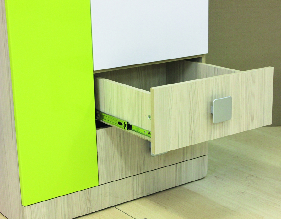 Для девочек, Детская Луиза