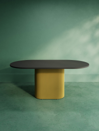 Стол овальный обеденный с металлическим золотым подстольем 180*90*75